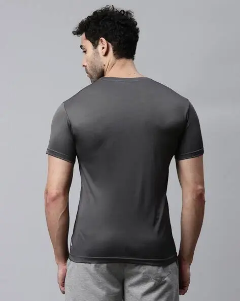 -473Wx593H-420367087-charcoal-MODEL3.webp