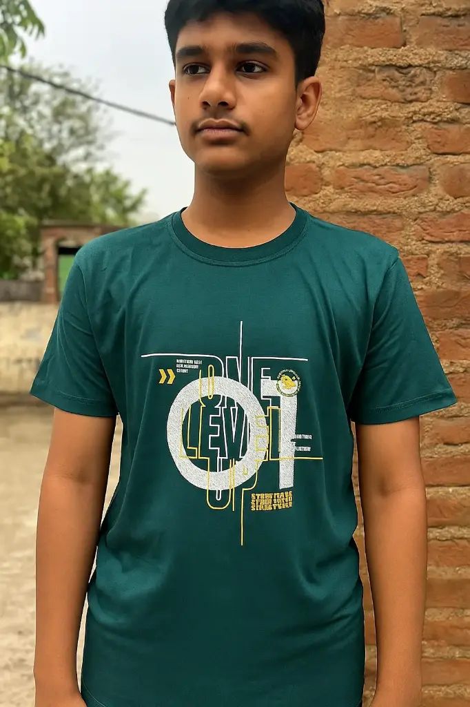 T-Shirt for Men – Slim Fit, Chest Pocket, Cotton Blend Fabric, Short Sleeves, Modern Casual Look